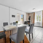 شقة 3 Bedroom Lovely In