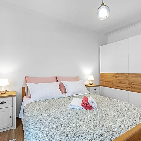 Apartmán 3 Bedroom Lovely In