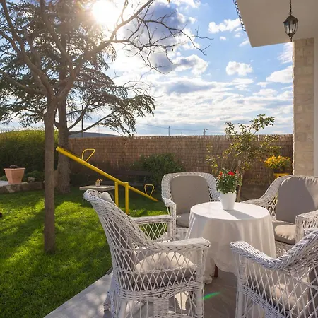 3 Bedroom Lovely In *