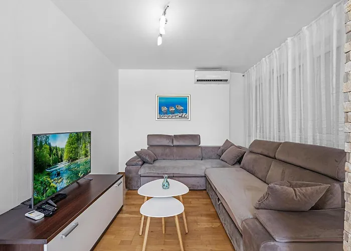 3 Bedroom Lovely In Daire