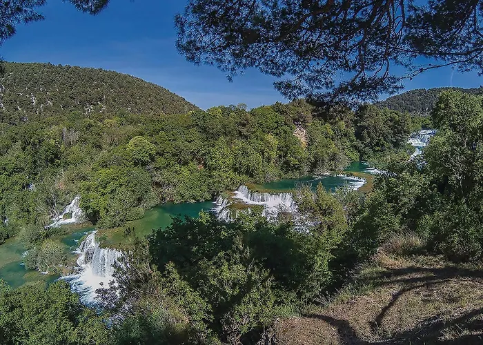 3 Bedroom Lovely In Daire Šibenik