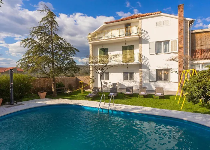 3 Bedroom Lovely In * Šibenik