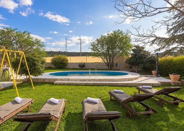 3 Bedroom Lovely In *