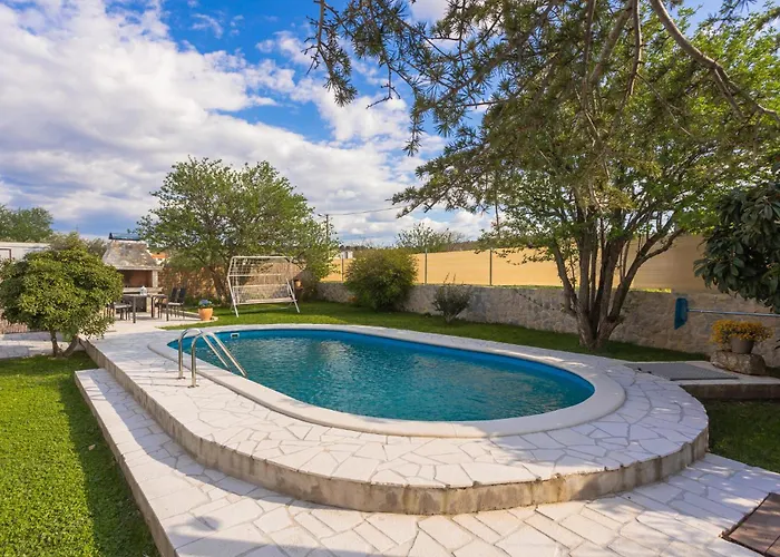 3 Bedroom Lovely In Daire Šibenik