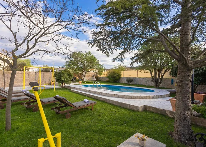 3 Bedroom Lovely In *